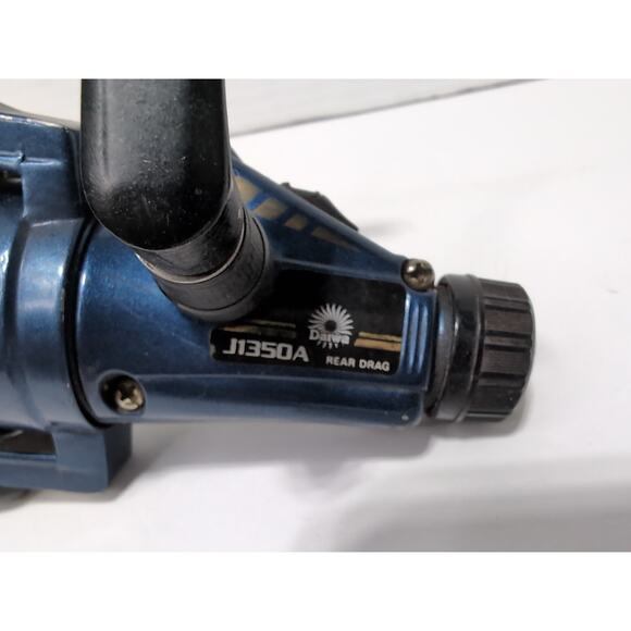 Vintage Daiwa J1350A Rear Drag Spinning Reel Fishing Reel VTG - Picture 2 of 7